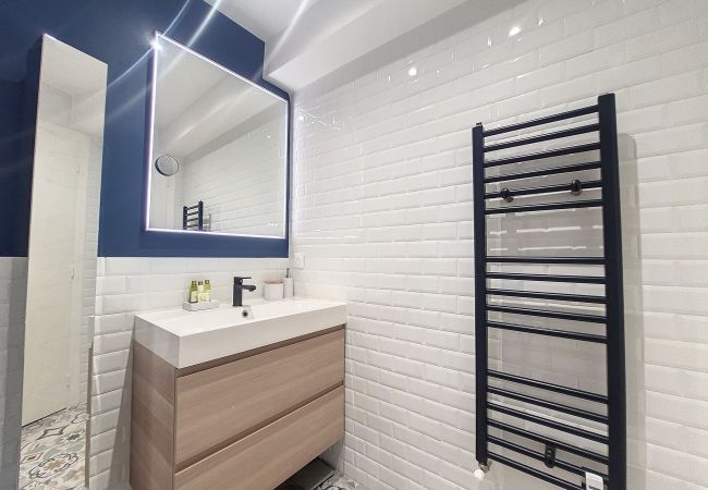 Apartment in Nice - N&J  - SUN DECK TERRACE - Port of Nice Apartment in Nice - N&J  - SUN DECK TERRACE - Port of Nice