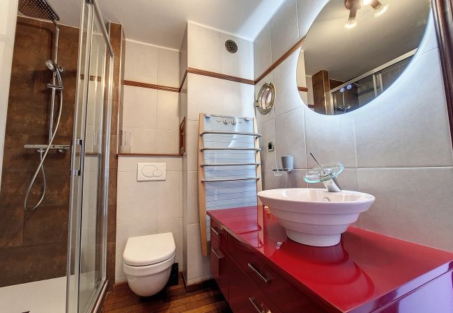 Studio in Nice - N&J - HUBLOT VUE MER- Pool - Parking Studio in Nice - N&J - HUBLOT VUE MER- Pool - Parking