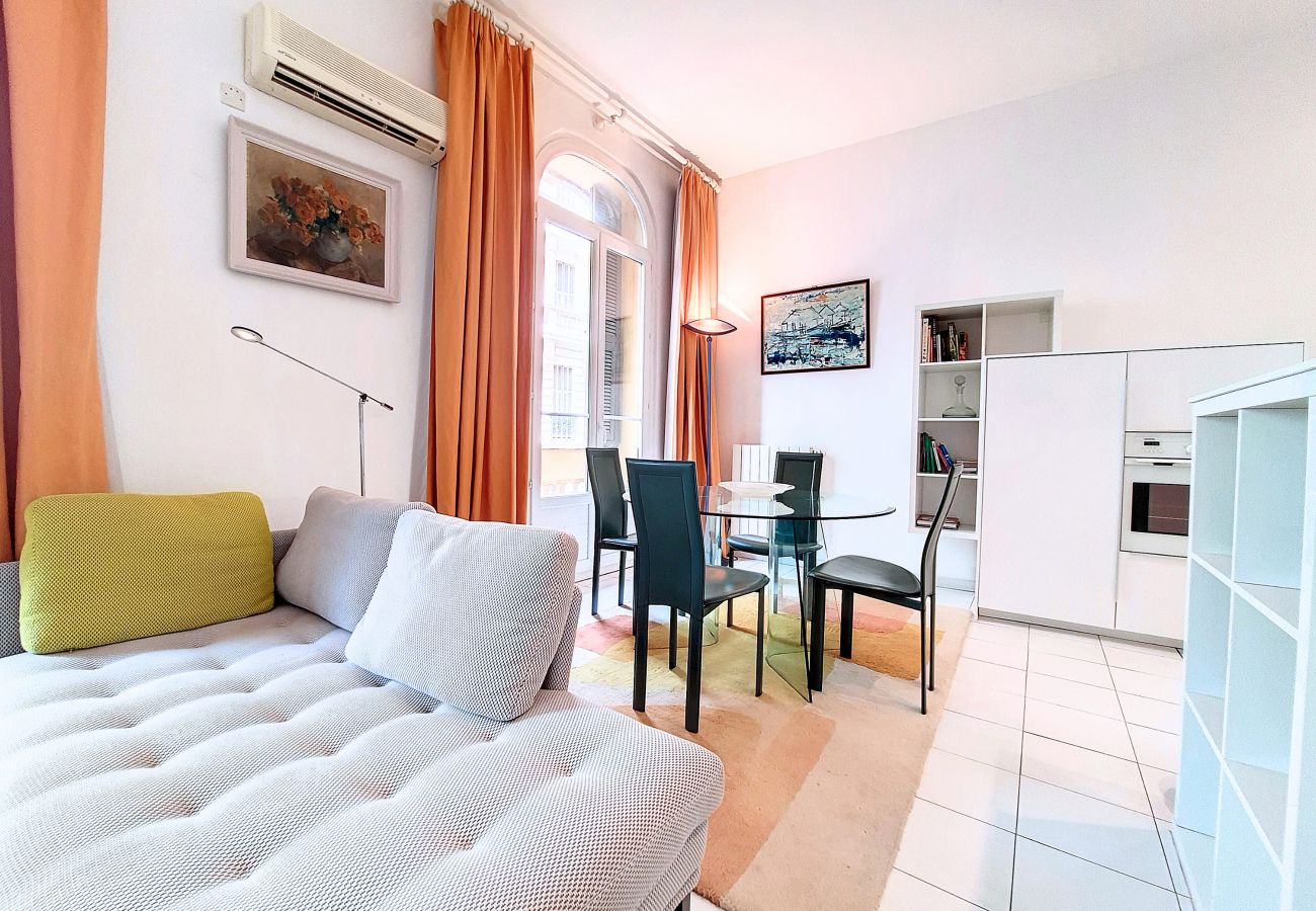 Apartment in Nice - N&J - FRENCHY - Central - Near Sea