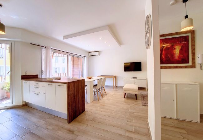 Apartment in Nice - N&J - PORT BARLA - Terrace - Apartment in Nice - N&J - PORT BARLA - Terrace -