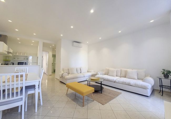 Apartment in Nice - New! N&J - JACARANDA- Central, very close sea