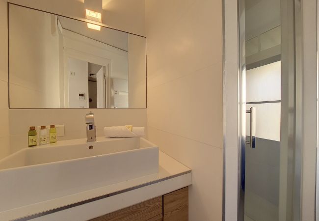 Apartment in Nice - N&J - BONAPARTE - Near Port-Garibaldi Apartment in Nice - N&J - BONAPARTE - Near Port-Garibaldi