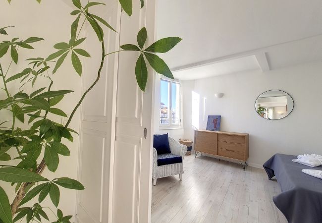 Apartment in Nice - N&J - BONAPARTE - Near Port-Garibaldi Apartment in Nice - N&J - BONAPARTE - Near Port-Garibaldi