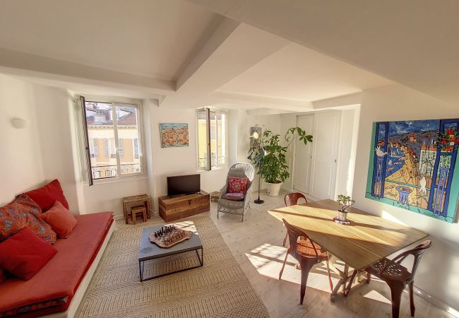 Apartment in Nice - N&J - BONAPARTE - Near Port-Garibaldi Apartment in Nice - N&J - BONAPARTE - Near Port-Garibaldi