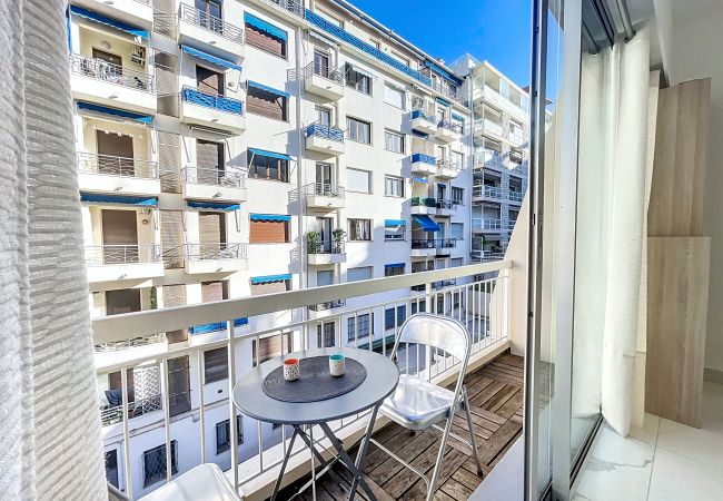 Studio in Nice - New! N&J - PALMA BEACH - Central - Near Beach 