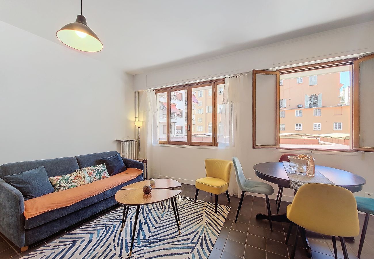Apartment in Nice - N&J - ESCAPADE - Central - Near Beach