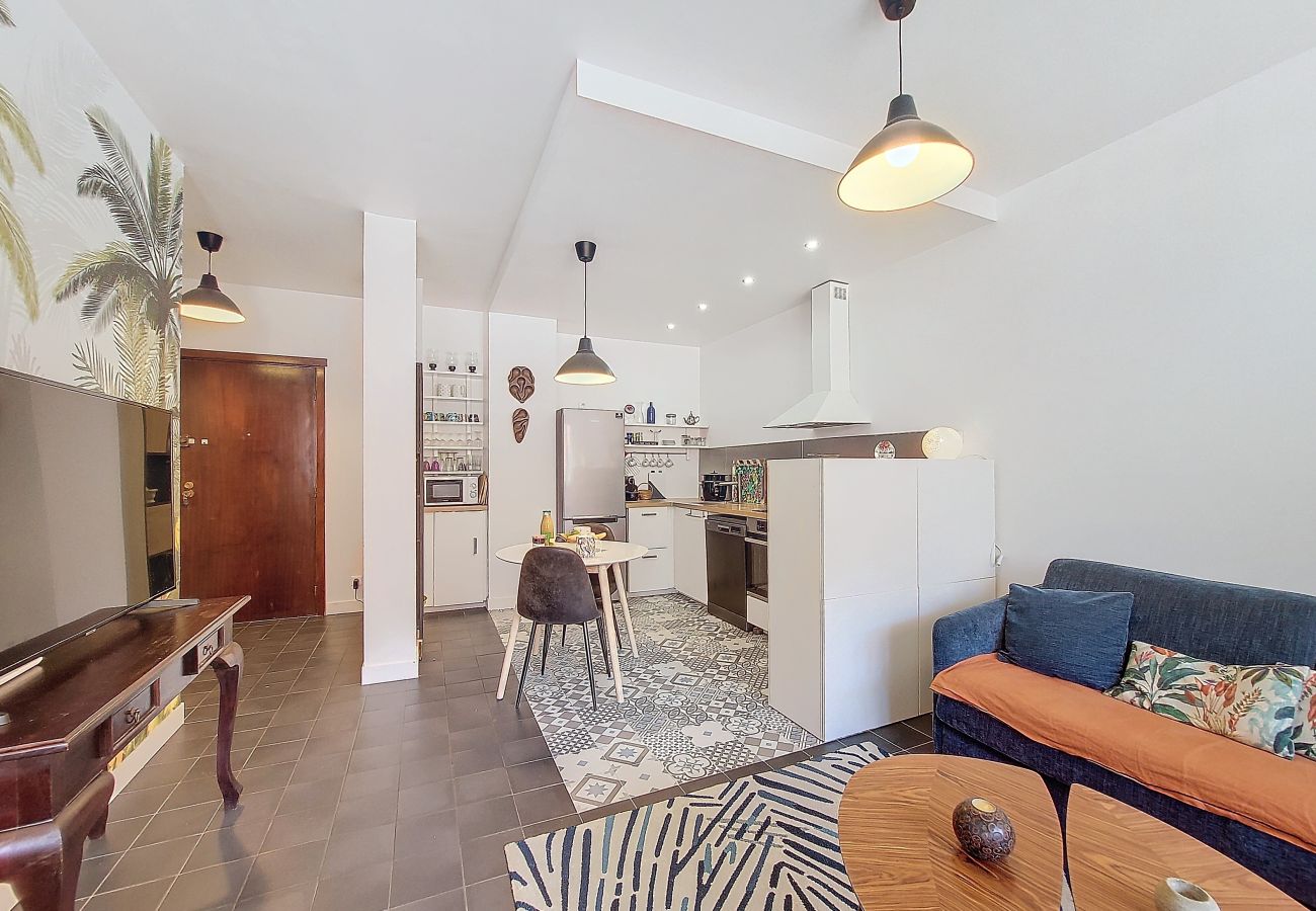Apartment in Nice - N&J - ESCAPADE - Central - Near Beach