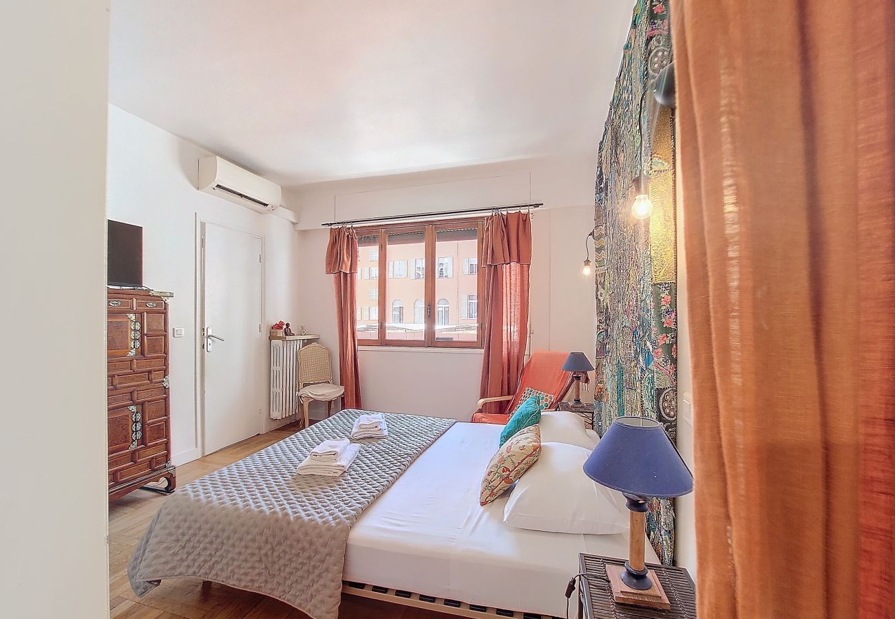 Apartment in Nice - N&J - ESCAPADE - Central - Near Beach