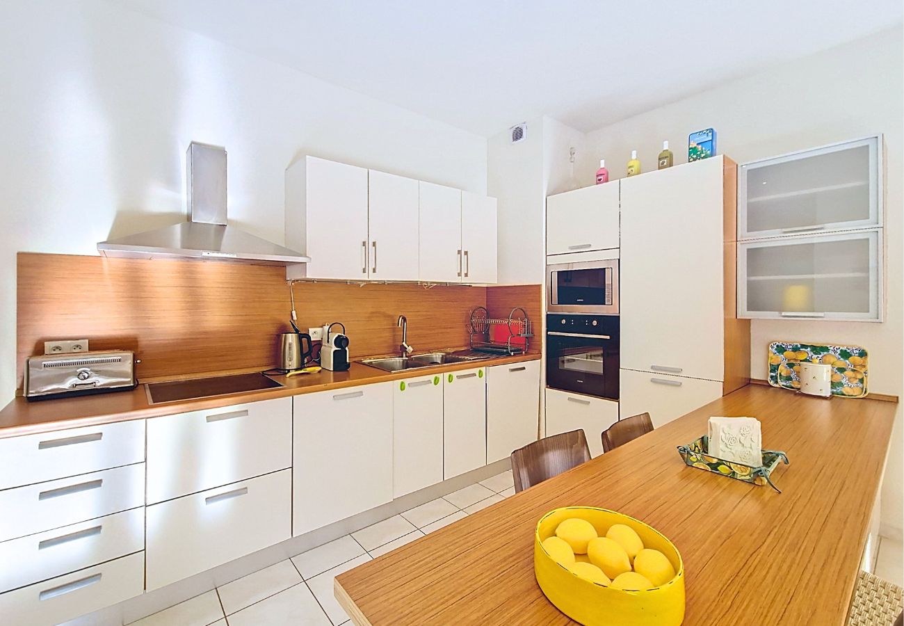 Apartment in Nice -  N&J - PALAIS DU PORT - Balcony - Le Port Place du Pin