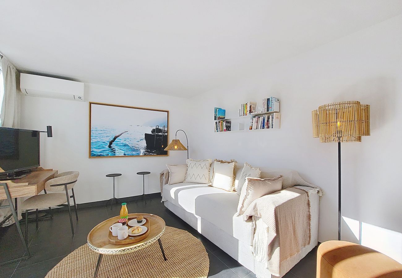 Apartment in Nice - N&J - TERRASSE DU SUD - Central - Near Beach 