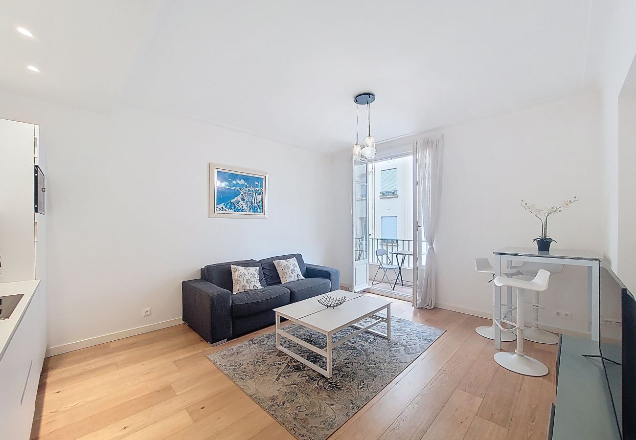 Apartment in Nice - New! N&J - MATISSE PLAGE - Central - Balcony