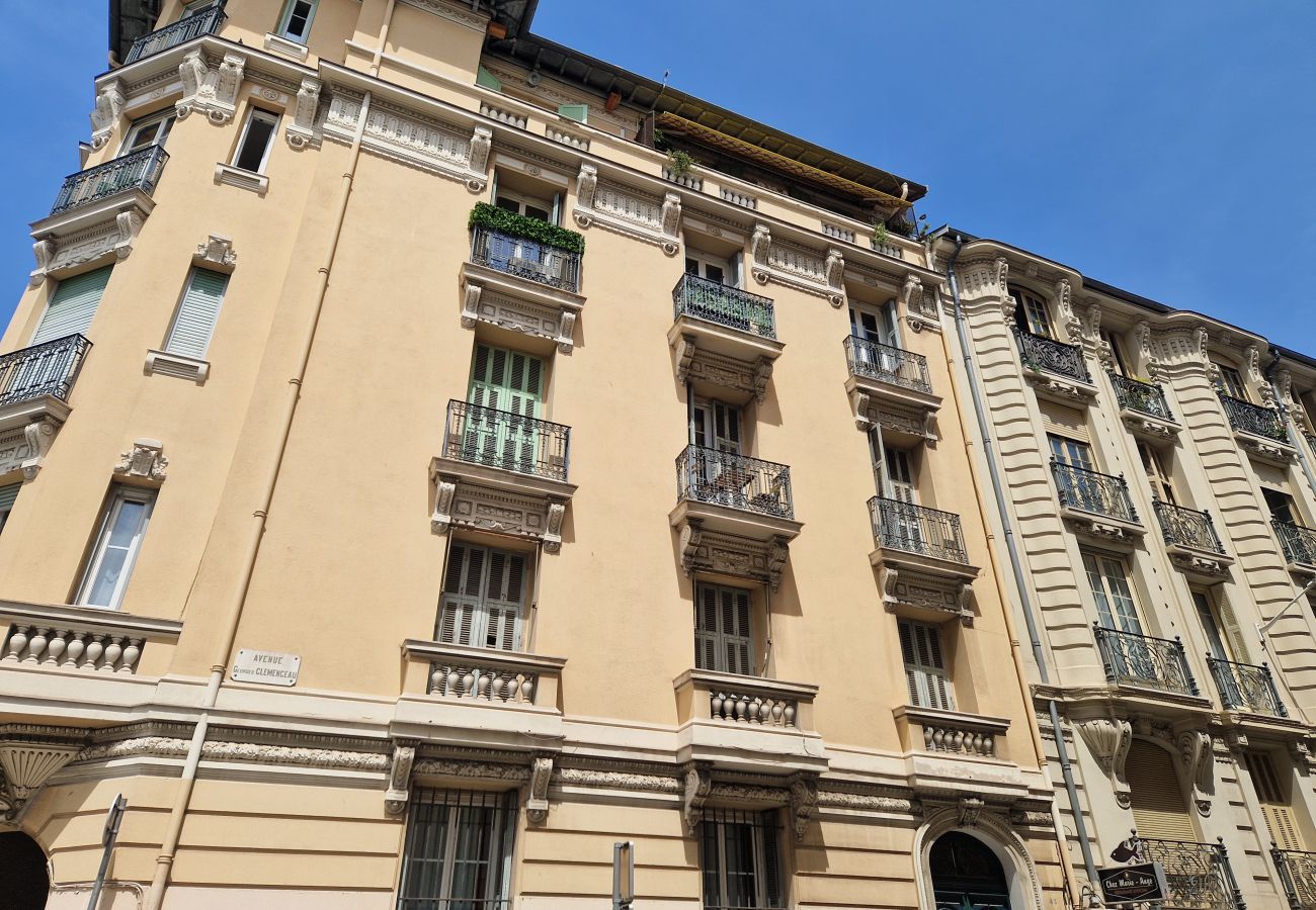 Apartment in Nice - New! N&J - NISSA - Central - Modern 