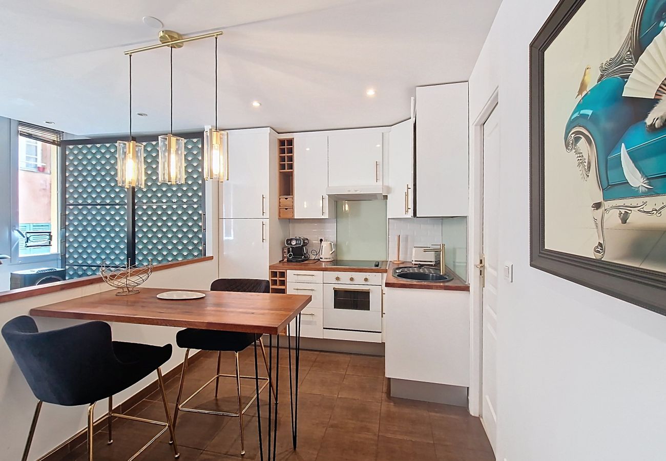 Studio in Nice - New! N&J - REFLET D'OR - Vieux Nice - Neau beach