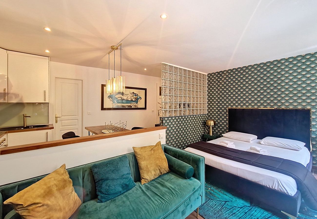 Studio in Nice - New! N&J - REFLET D'OR - Vieux Nice - Neau beach