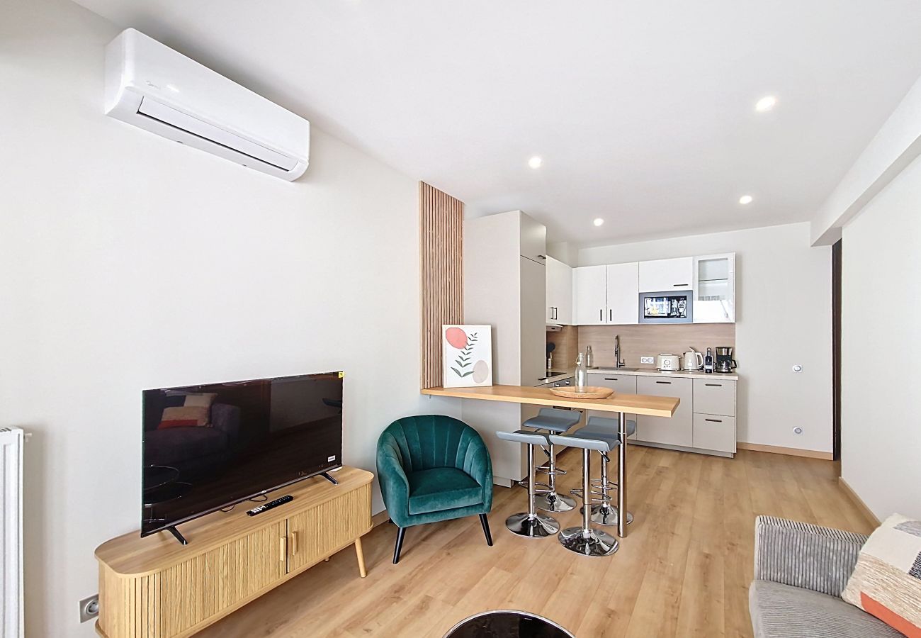 Apartment in Nice - New! N&J - MAYA TERRASSE - Central - Terrace