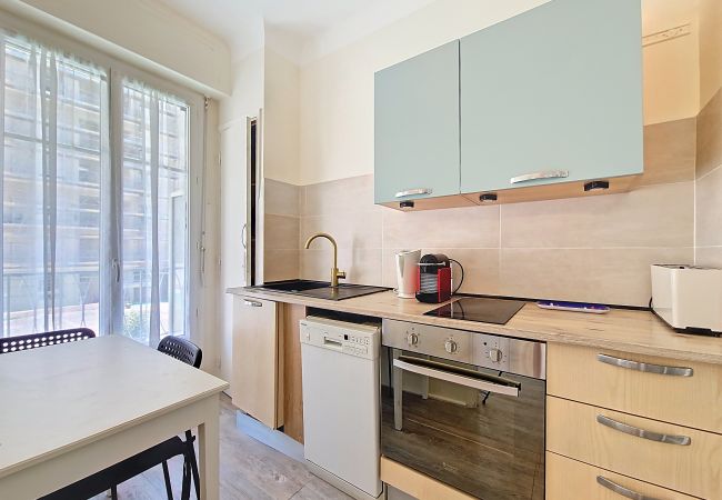 Studio in Nice - N&J - ESPRIT SUD - Terrace and close to the sea Studio in Nice - N&J - ESPRIT SUD - Terrace and close to the sea