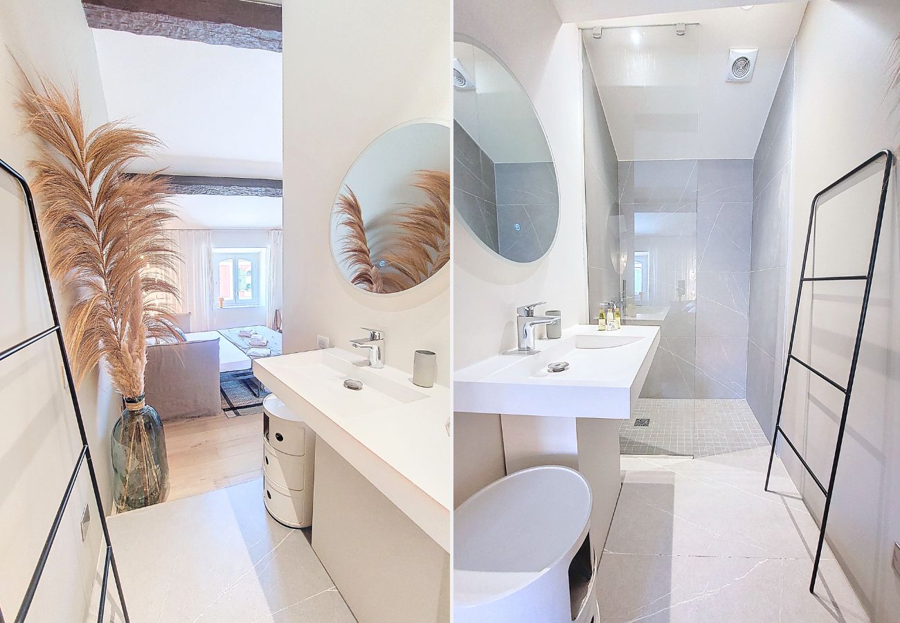 Studio in Nice - NEW! N&J - BEIGE RIVIERA - Standing suite
