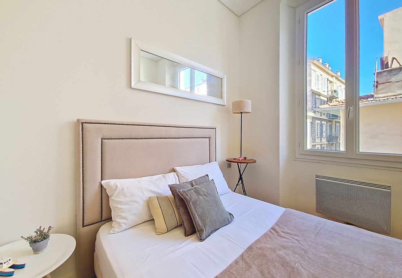 Apartment in Nice - LA CASA NISSA - MOBILITY LEASE FROM 1 TO 10 MONTHS