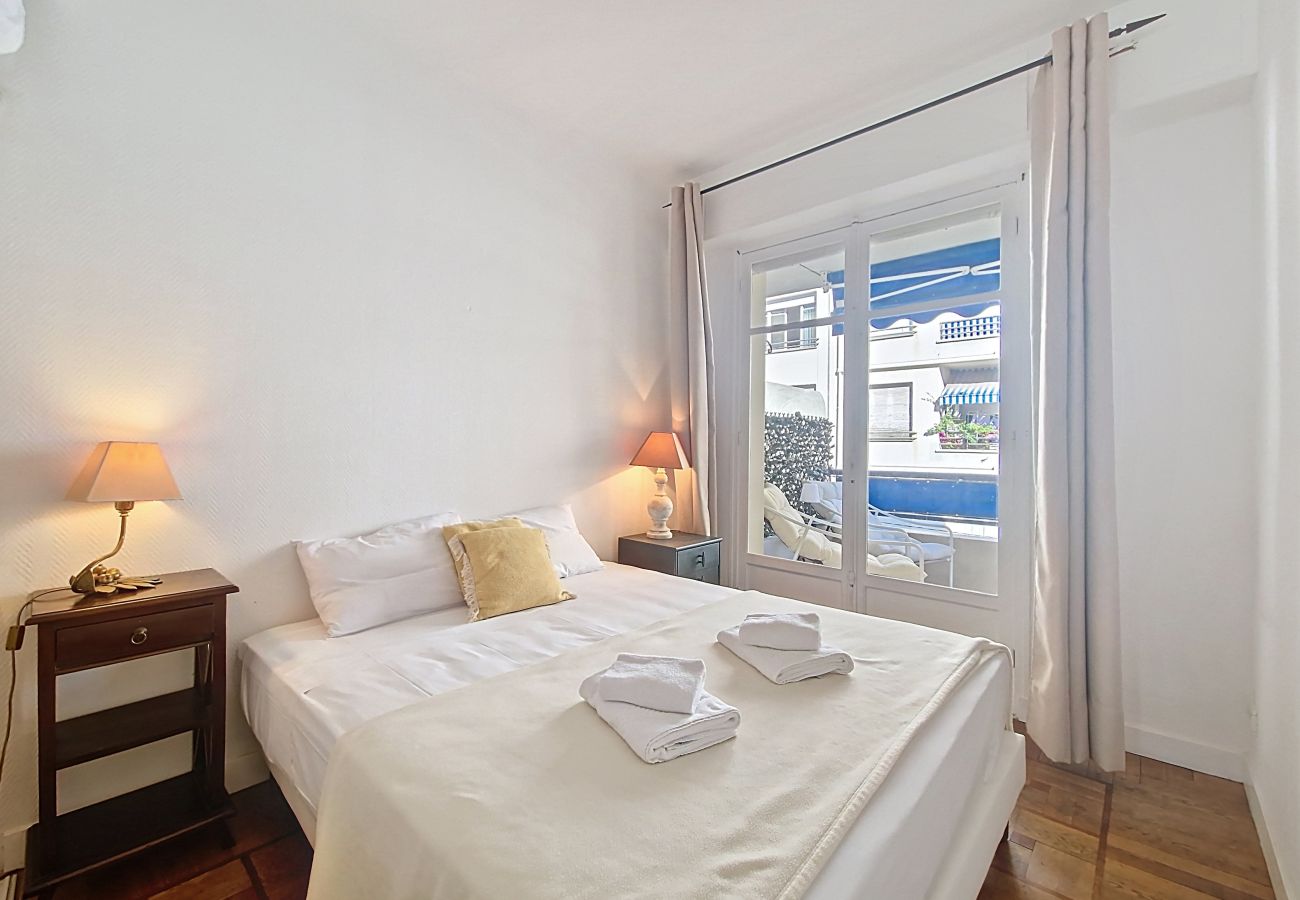 Apartment in Nice - New! N&J - LADY BLUE - By sea - Terrace