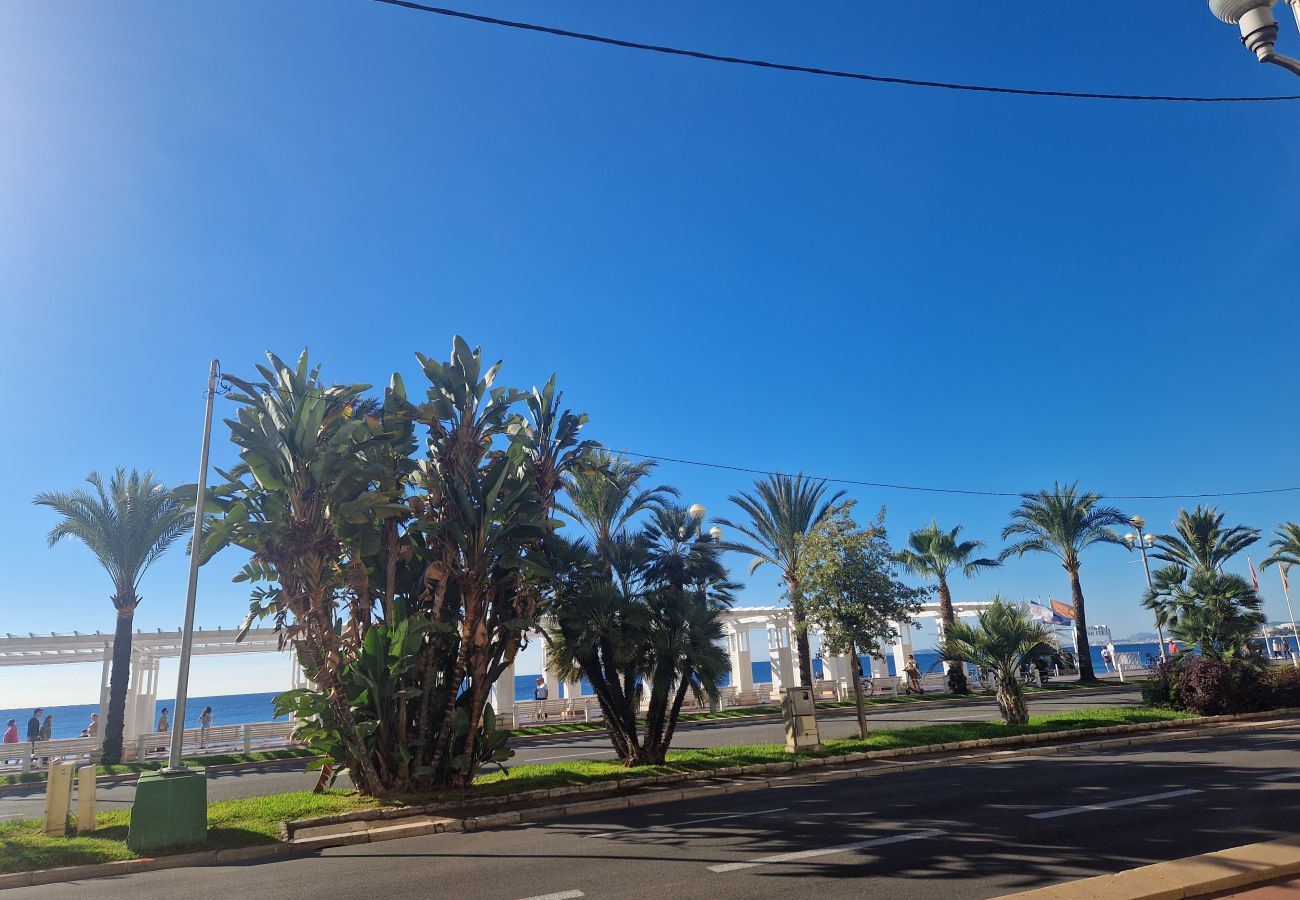 Apartment in Nice - New! N&J - LADY BLUE - By sea - Terrace