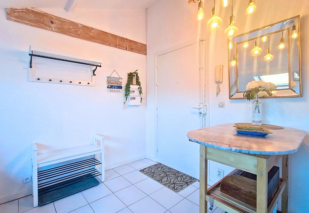 Apartment in Nice - New! N&J - L'ESCURIAL - Central