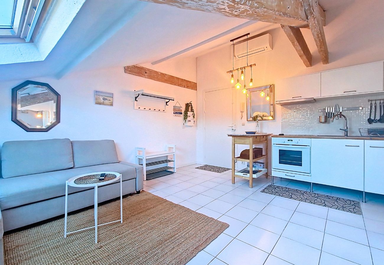 Apartment in Nice - New! N&J - L'ESCURIAL - Central