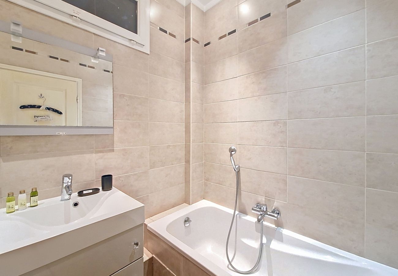 Apartment in Nice - NORMANDIE - MOBILITY LEASE FROM 1 TO 10 MONTHS