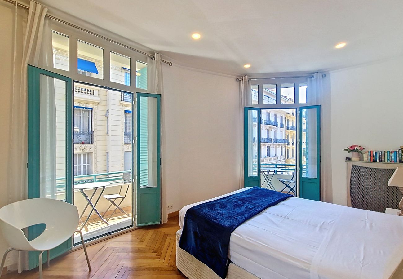 Apartment in Nice - NORMANDIE - MOBILITY LEASE FROM 1 TO 10 MONTHS
