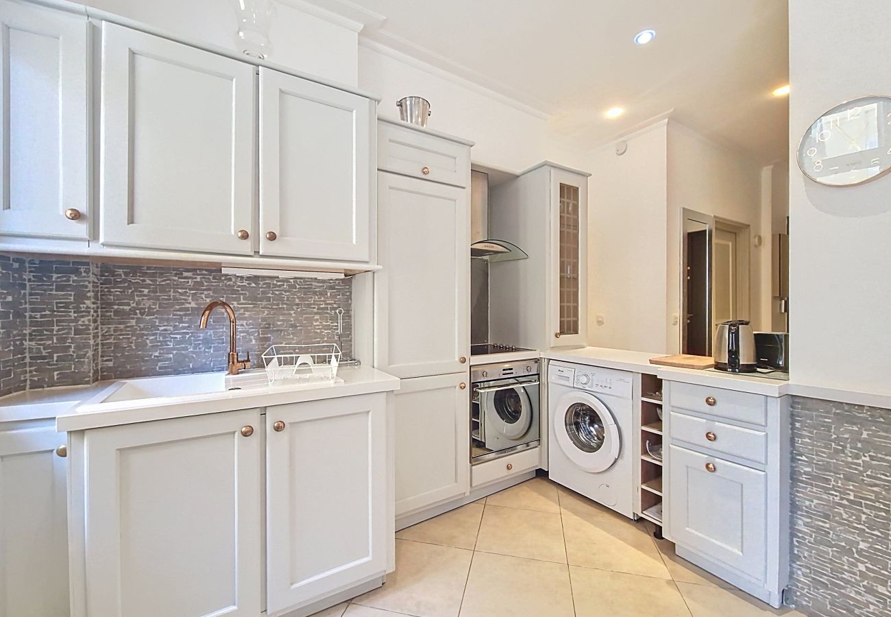 Apartment in Nice - NORMANDIE - MOBILITY LEASE FROM 1 TO 10 MONTHS