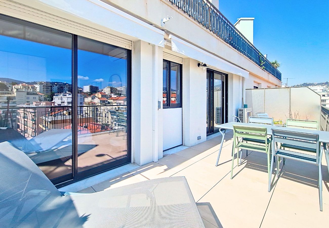 Apartment in Nice - PALAIS FONTENOY – MOBILITY LEASE FROM 1 TO 10 MONTHS