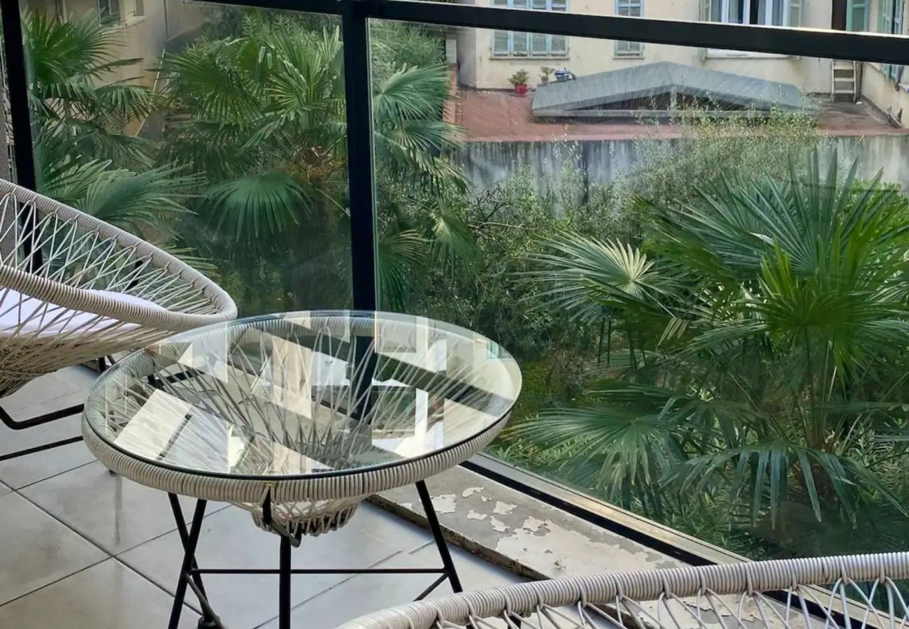 Apartment in Nice - N&J - CASA GAMBETTA - By sea 
