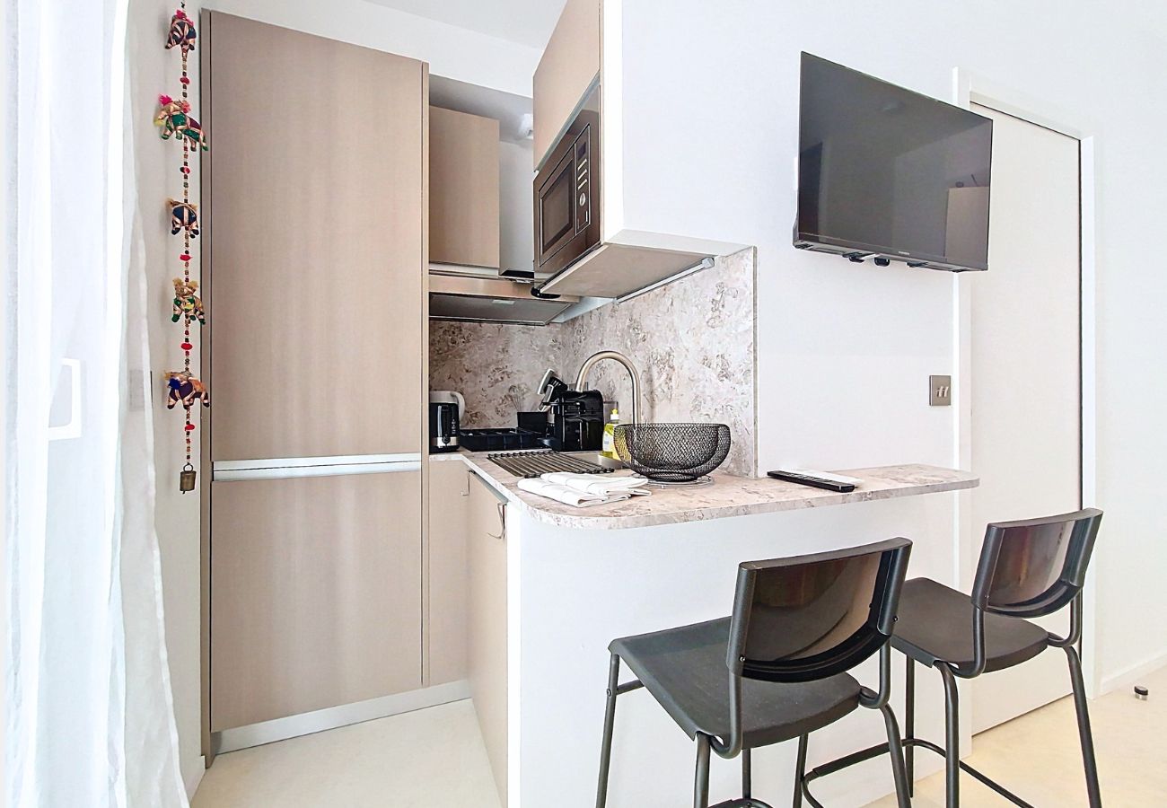 Studio in Nice - New! N&J - STUDIO JULIE - Central Nice • AC • Walk to beach