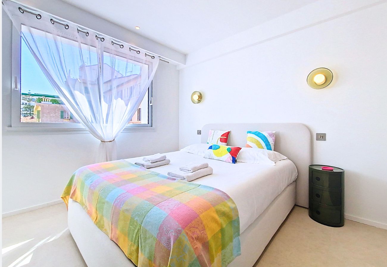 Studio in Nice - New! N&J - STUDIO ANNA - Central Nice • AC • Walk to beach