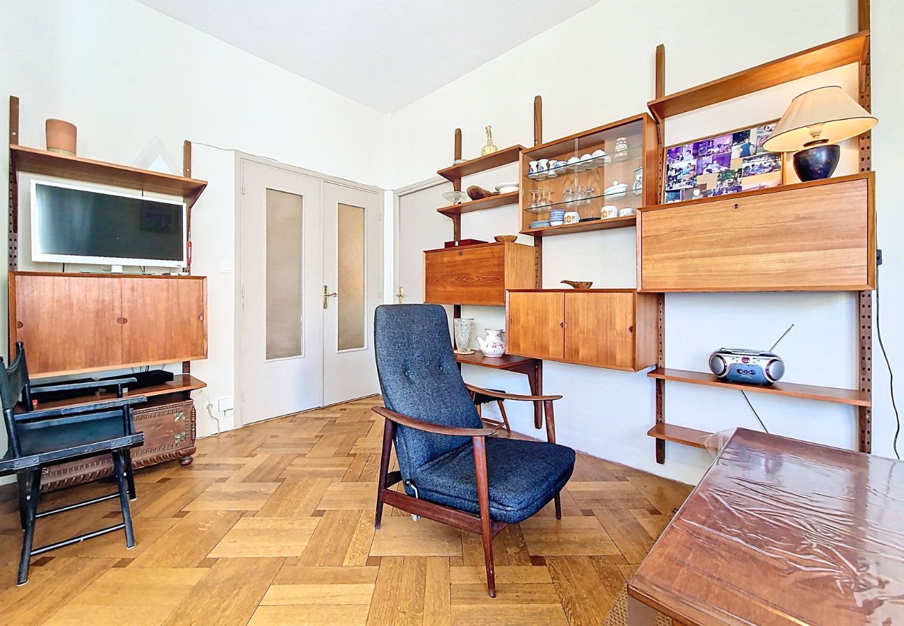 Apartment in Nice - New! N&J -LE CATINAT - Spacious - Balcony