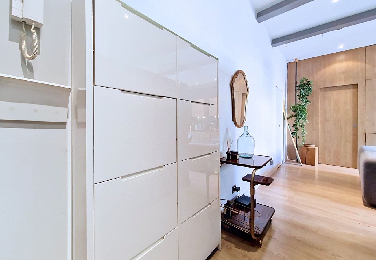 Apartment in Nice - New! N&J - COCON BONAPARTE -  Place du Pin - Balcony