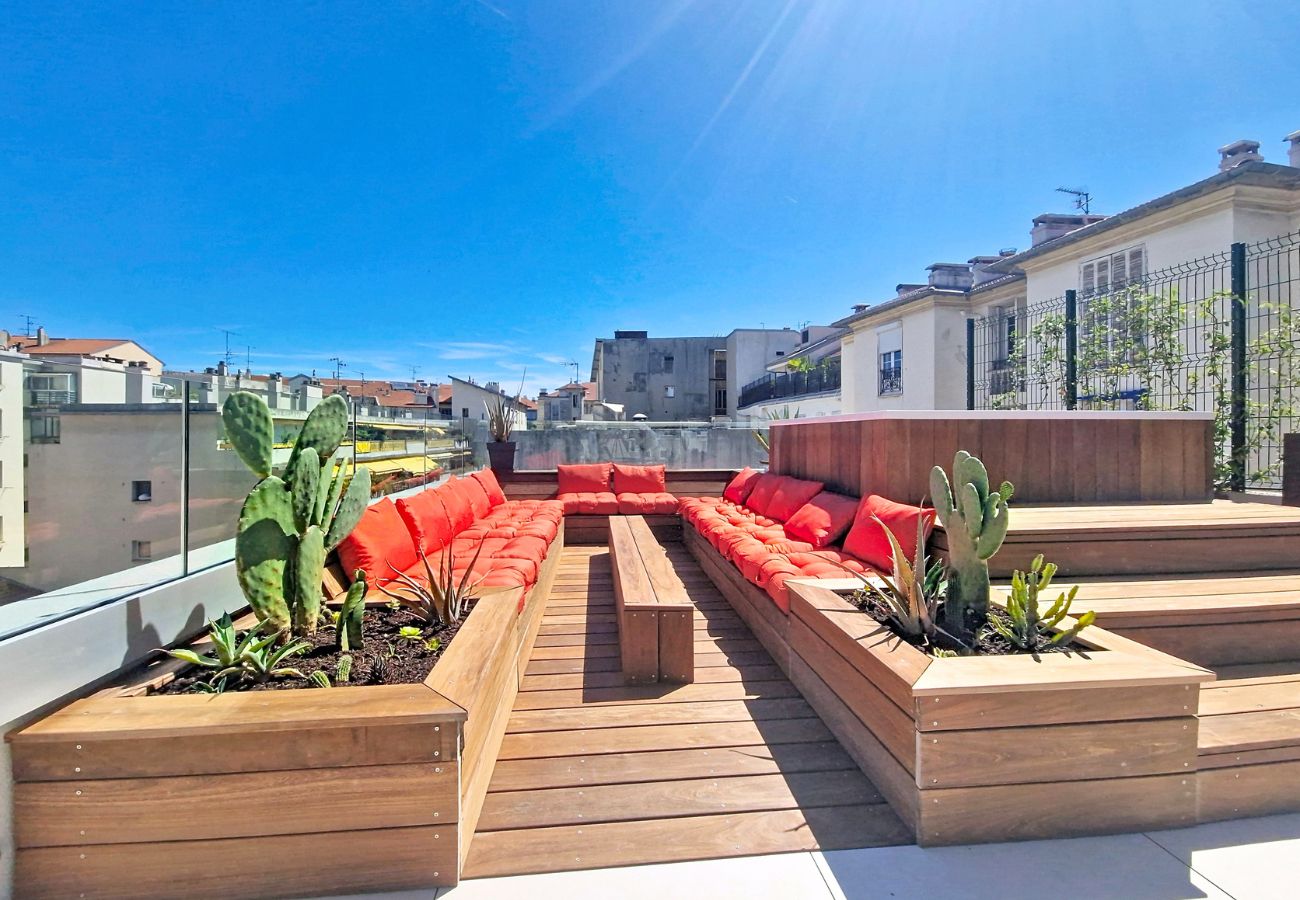 Apartment in Nice - New! N&J - JULIANNA ROOFTOP - Jacuzzi - Sauna