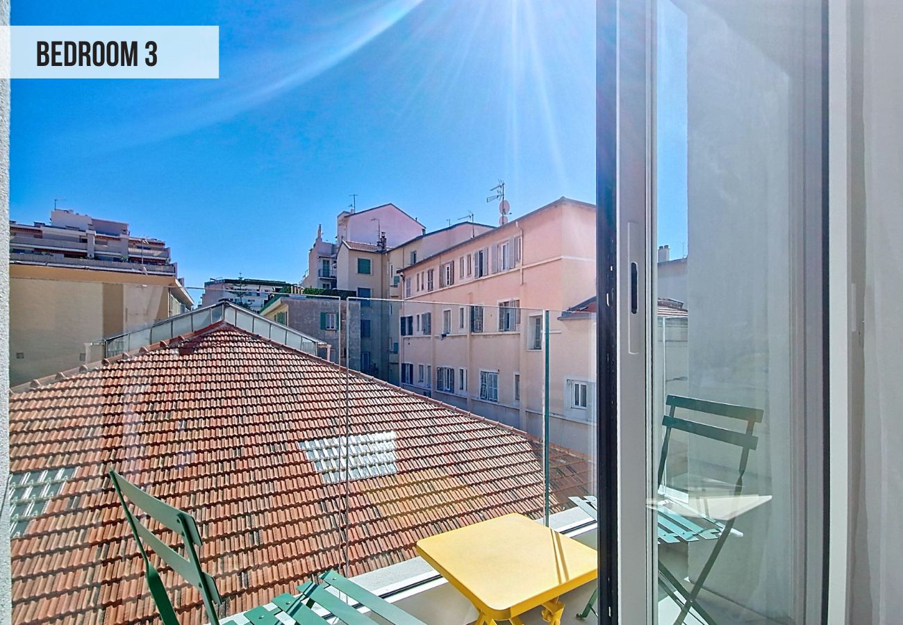 Apartment in Nice - New! N&J - JULIANNA ROOFTOP - Jacuzzi - Sauna