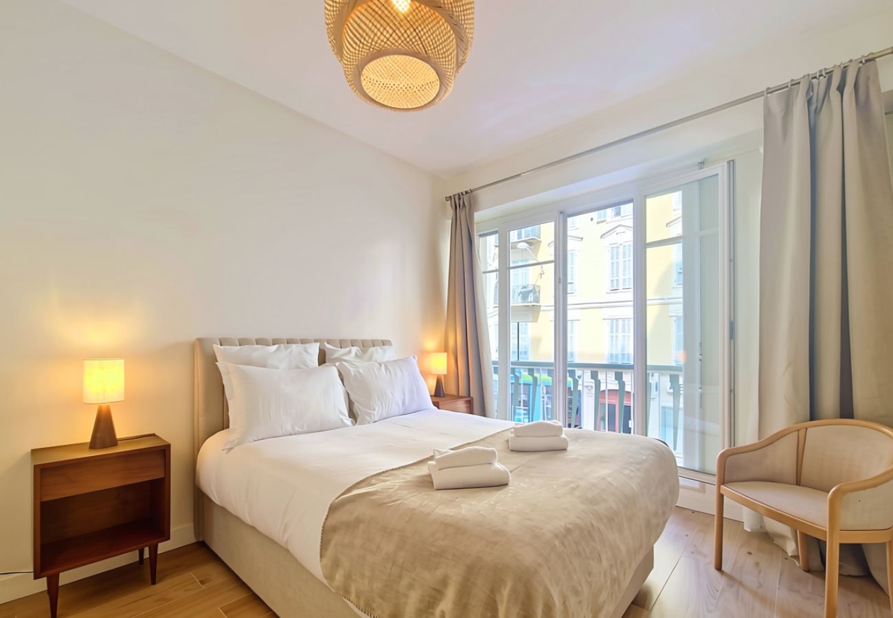 Apartment in Nice - New! N&J - COSY CERVANTES - Central - Spacious