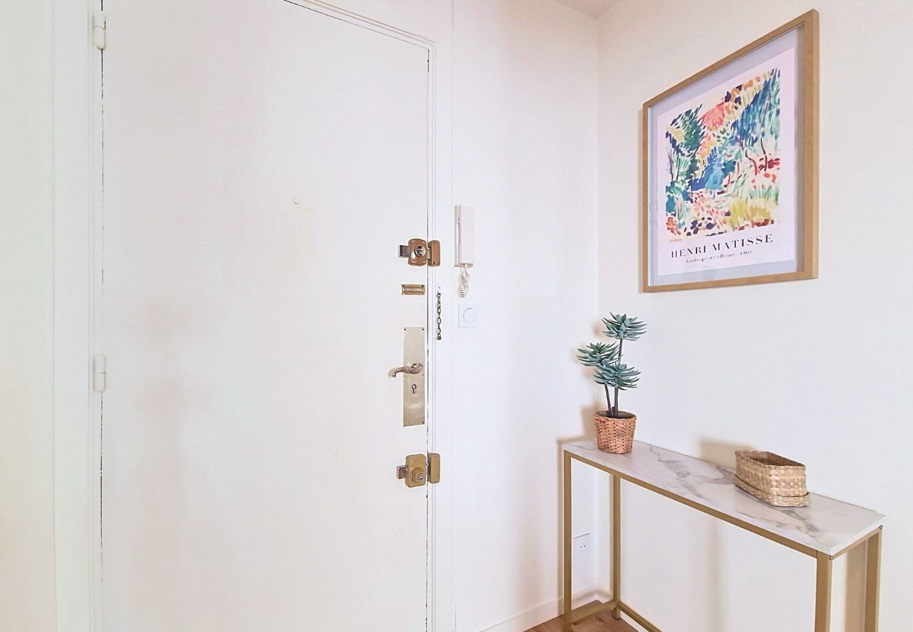 Apartment in Nice - New! N&J - COSY CERVANTES - Central - Spacious
