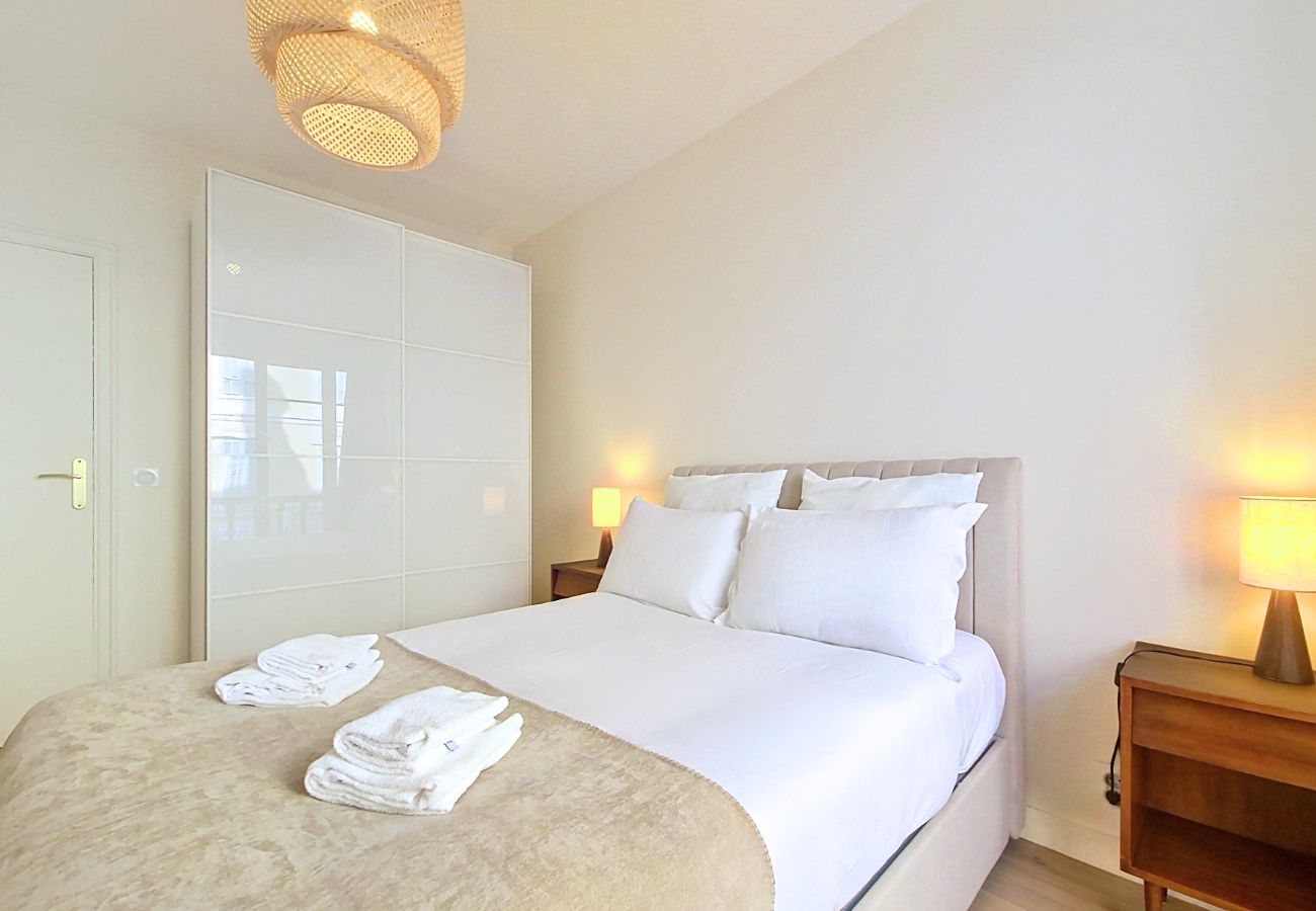Apartment in Nice - New! N&J - COSY CERVANTES - Central - Spacious