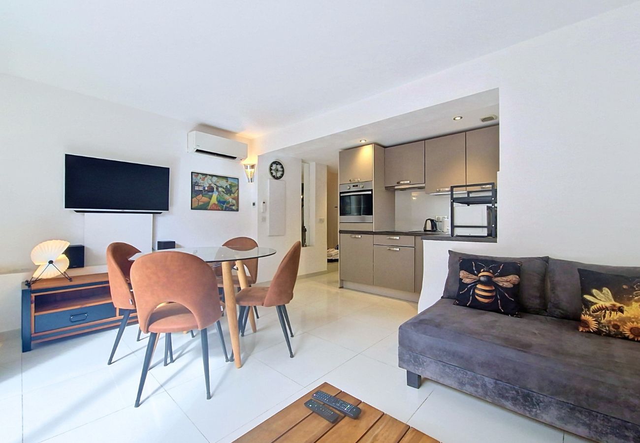 Apartment in Nice - New! N&J - CHATEAU AZUR - Air Conditioning - Terrace