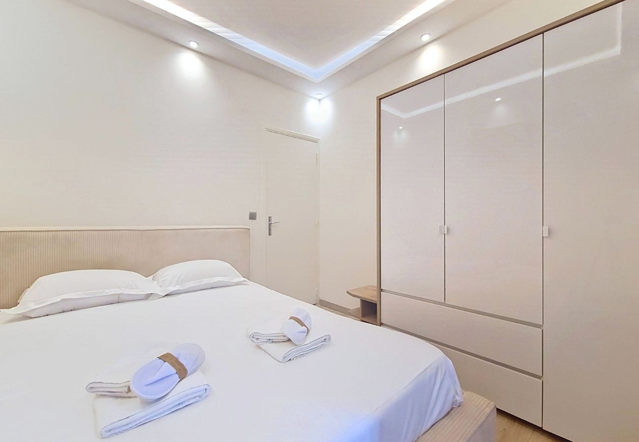 Apartment in Nice - New! N&J - ROSSINI CHARM - Central - Balcony