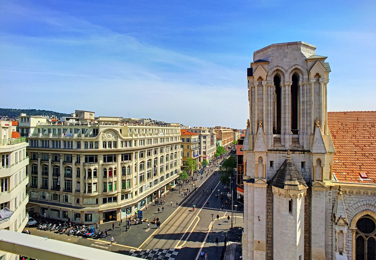 Apartment in Nice - NOTRE DAME TOP FLOOR - CIVIL LEASE FROM 1 TO 11 MONTHS