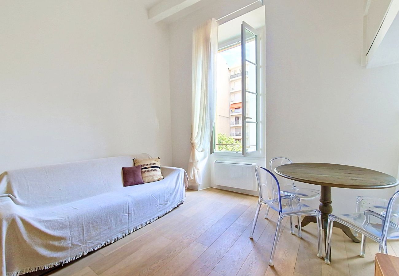 Apartment in Nice - New! N&J -COLOMBIA RIVIERA - Central