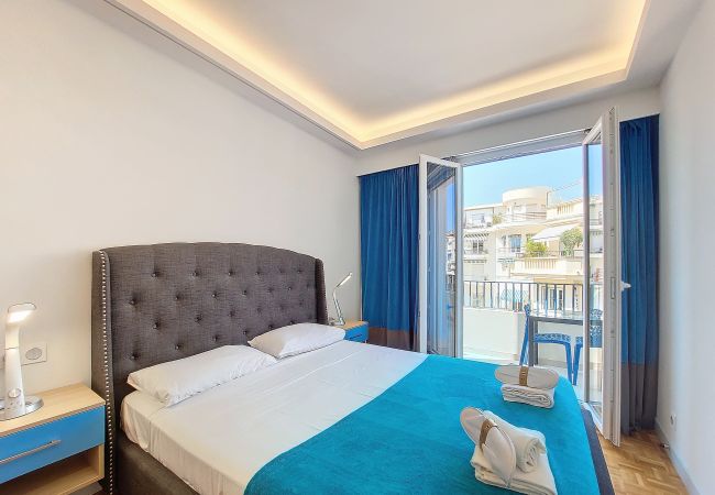 Appartement à Nice - N&J - BLEU AZUR VUE MER - Central - Proche Mer Appartement à Nice - N&J - BLEU AZUR VUE MER - Central - Proche Mer