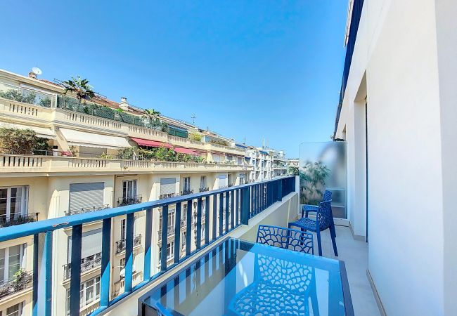 Appartement à Nice - N&J - BLEU AZUR VUE MER - Central - Proche Mer Appartement à Nice - N&J - BLEU AZUR VUE MER - Central - Proche Mer