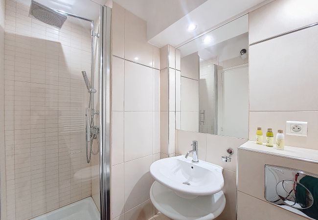 Appartement à Nice - 2100€/MOIS TOUT INCLUS - PLAYA TERRACE - BAIL MOBILITE ENTRE 1 ET 10 MOIS Appartement à Nice - 2100€/MOIS TOUT INCLUS - PLAYA TERRACE - BAIL MOBILITE ENTRE 1 ET 10 MOIS