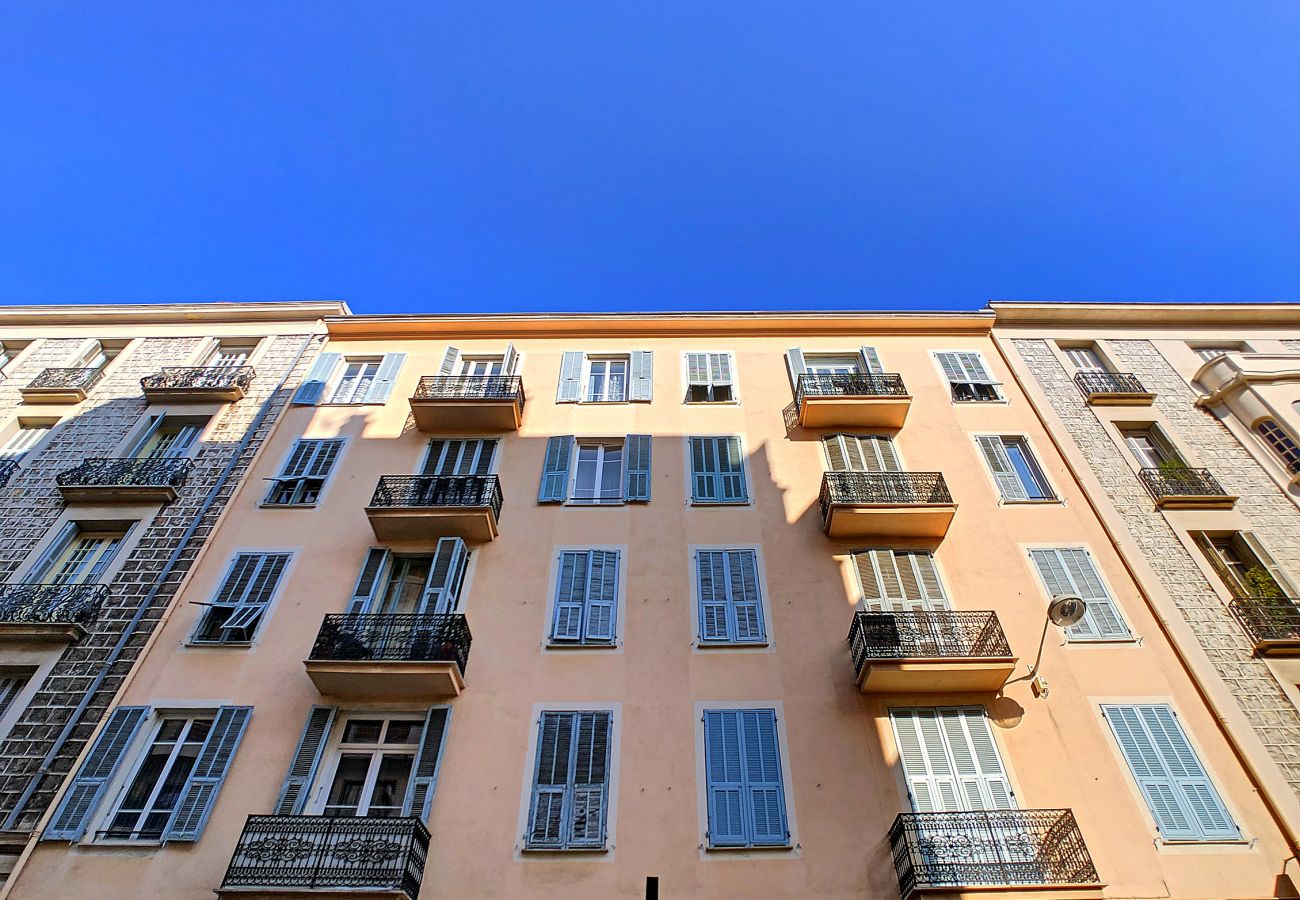 Appartement à Nice - N&J - COTE JARDIN - Central - Proche mer 