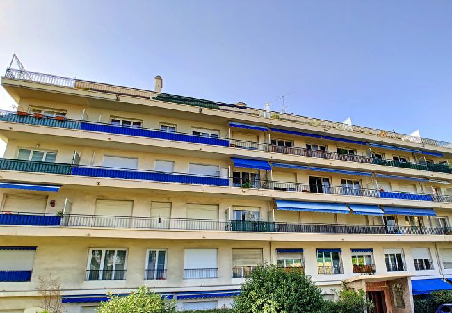 Appartement à Nice - N&J - SOLAR - Quartier des Baumettes Appartement à Nice - N&J - SOLAR - Quartier des Baumettes