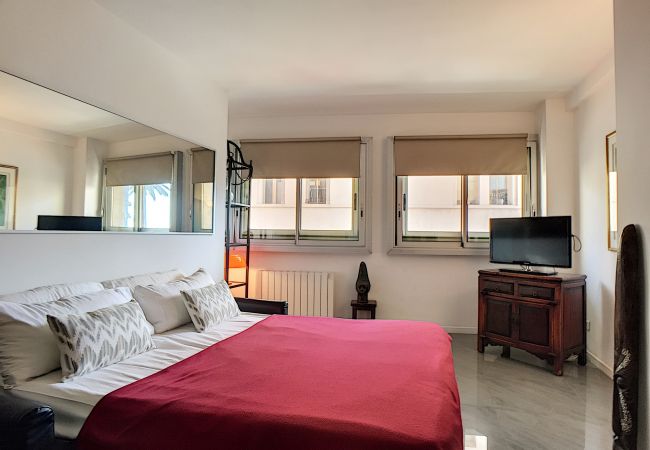 Appartement à Nice - N&J - SUITE ROYAL LUXEMBOURG - Piscine sur le toit Appartement à Nice - N&J - SUITE ROYAL LUXEMBOURG - Piscine sur le toit